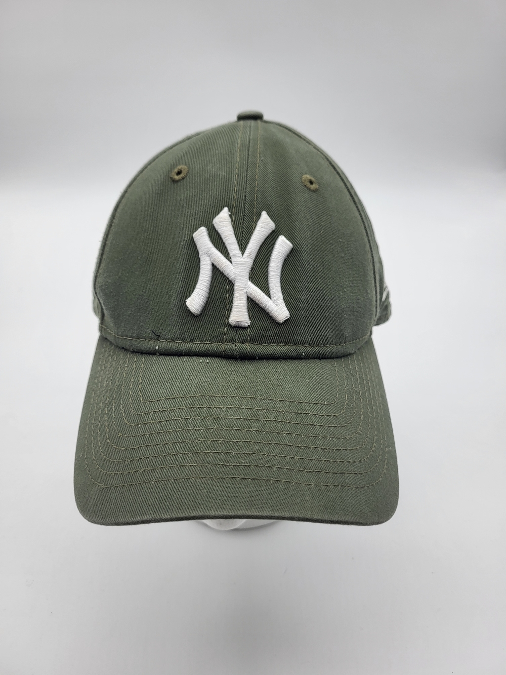 New Era Black and White Tag Detail Cap